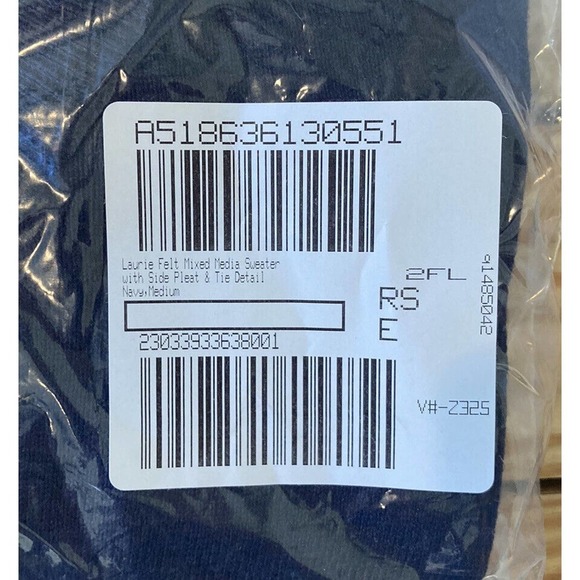 NEW Laurie Felt Side Pleat Mixed Media Sweater Size Medium Women’s Navy - Picture 9 of 9